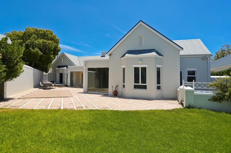 5 Bedroom Property for Sale in Steenberg Estate Western Cape